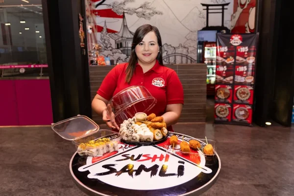 Reyma Emprende x Sushi Samli Galeria 1 Reyma Emprende x Sushi Samli Galeria 1