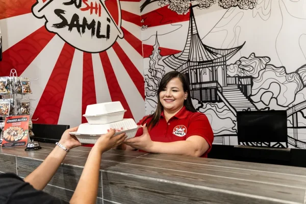 Reyma Emprende x Sushi Samli Galeria 5 Reyma Emprende x Sushi Samli Galeria 5